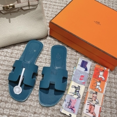 Hermes Slippers